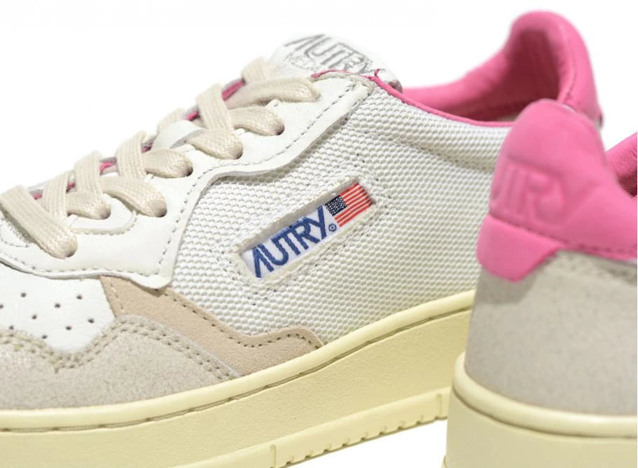 Autry sneakers women's medalist low AULW CN05 in pelle e tessuto colore bianco - fuxia