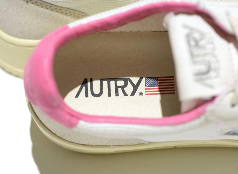 Autry sneakers women's medalist low AULW CN05 in pelle e tessuto colore bianco - fuxia